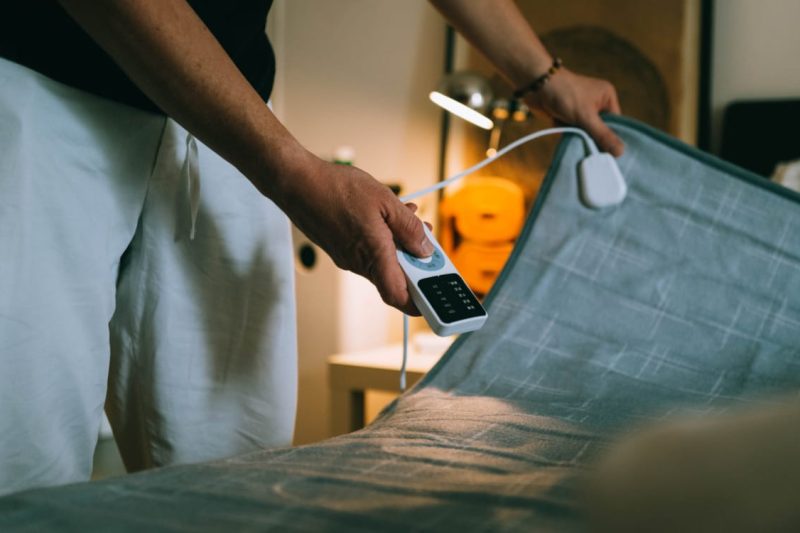 8 Best Heated Therapy Wraps for Pain Relief in 2026